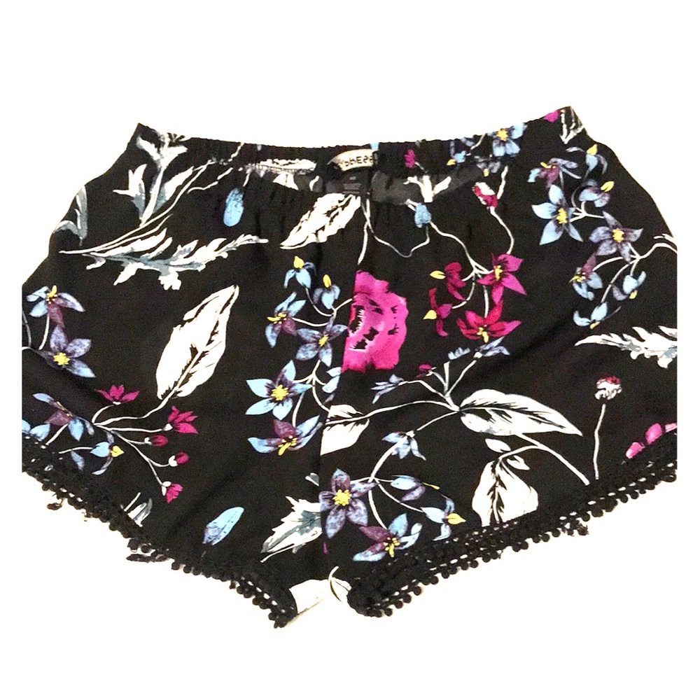 Express loose fitting shorts perfect for summer